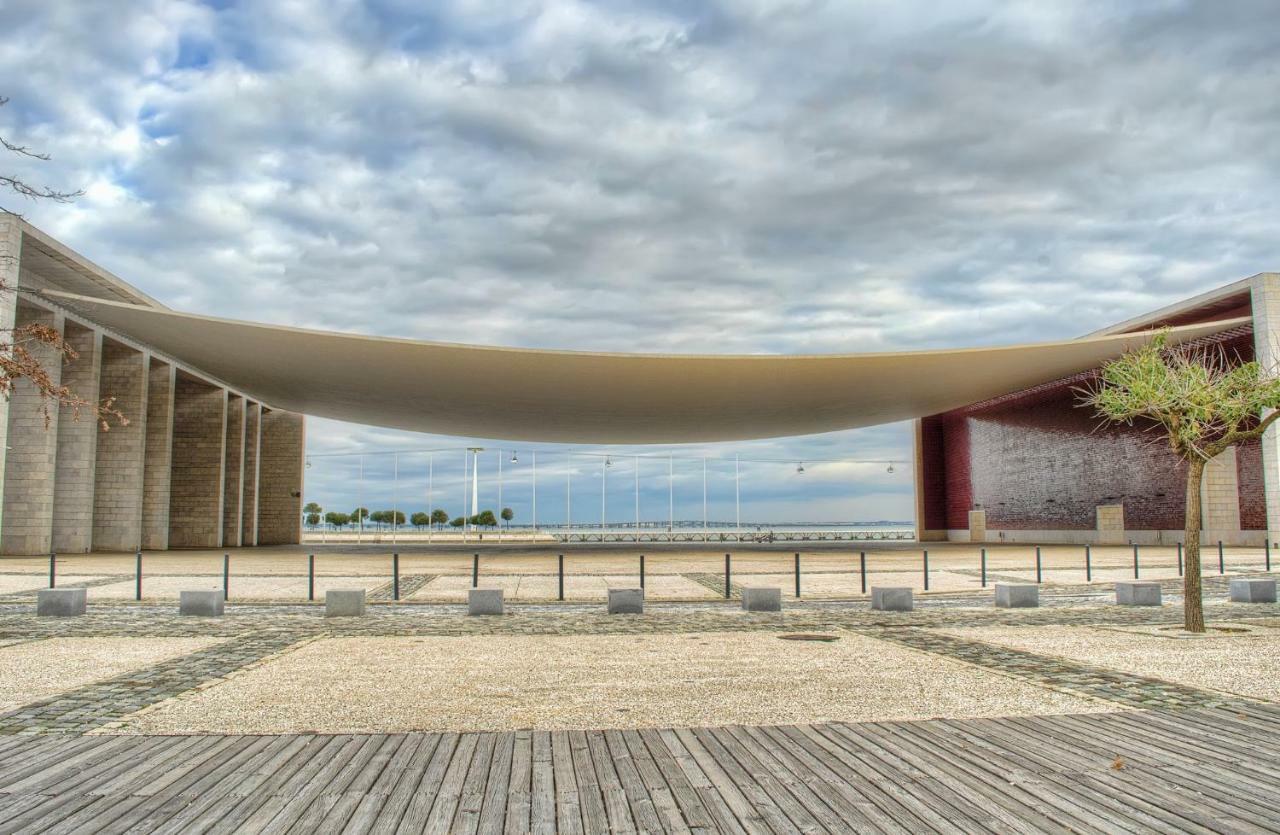 A View To The River Tejo - Sixtyfive Boutique Home Lisbon Luaran gambar